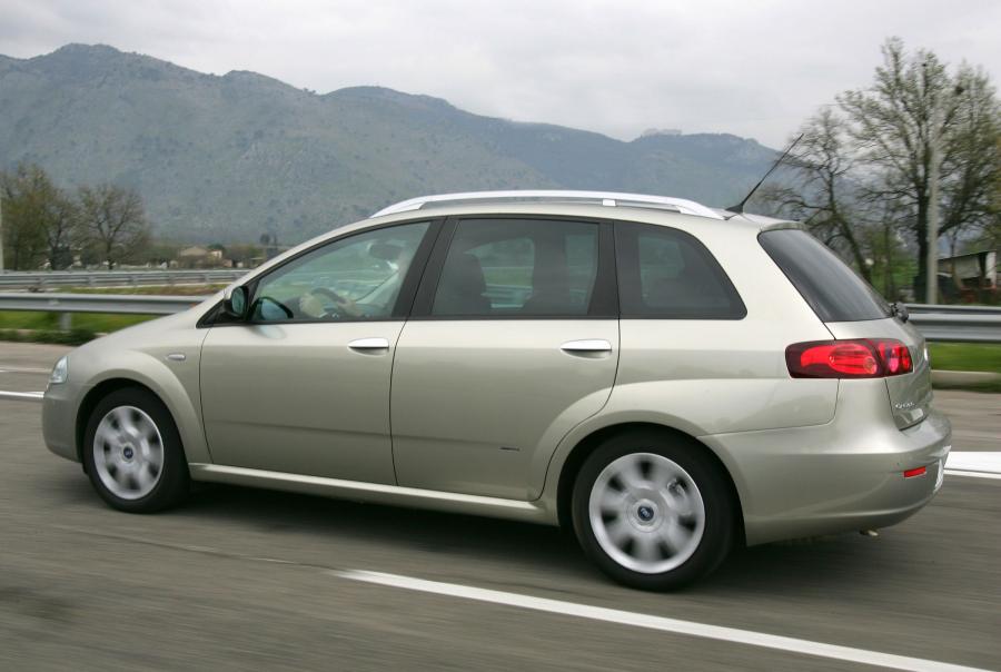  Fiat Croma Station Wagon 2009 года  (фото 16 из 106)